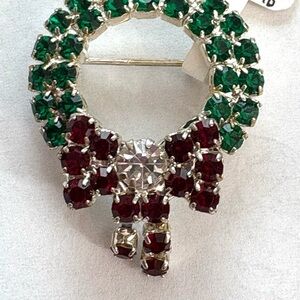 Eisenberg Ice Christmas Wreath Brooch Signed